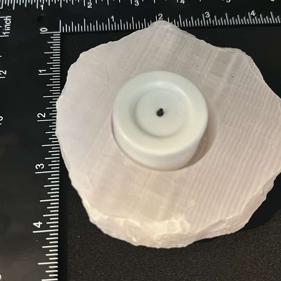 New natural pink mangano calcite votive candle holder - Picture 3 of 4